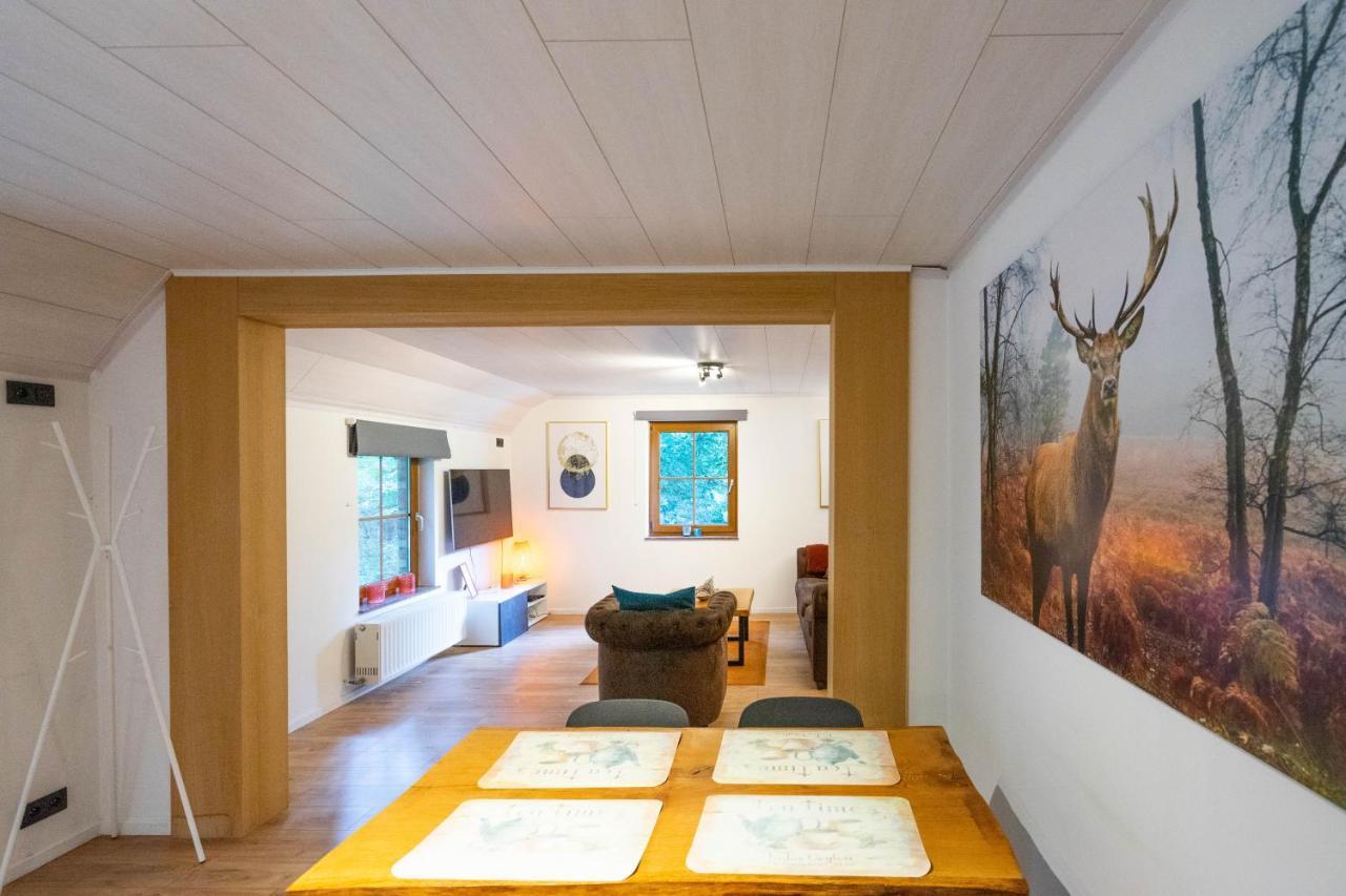 Bills Lodge, Le Plaisir De La Riviere A 2 Minutes Du Centre! La-Roche-en-Ardenne Eksteriør bilde